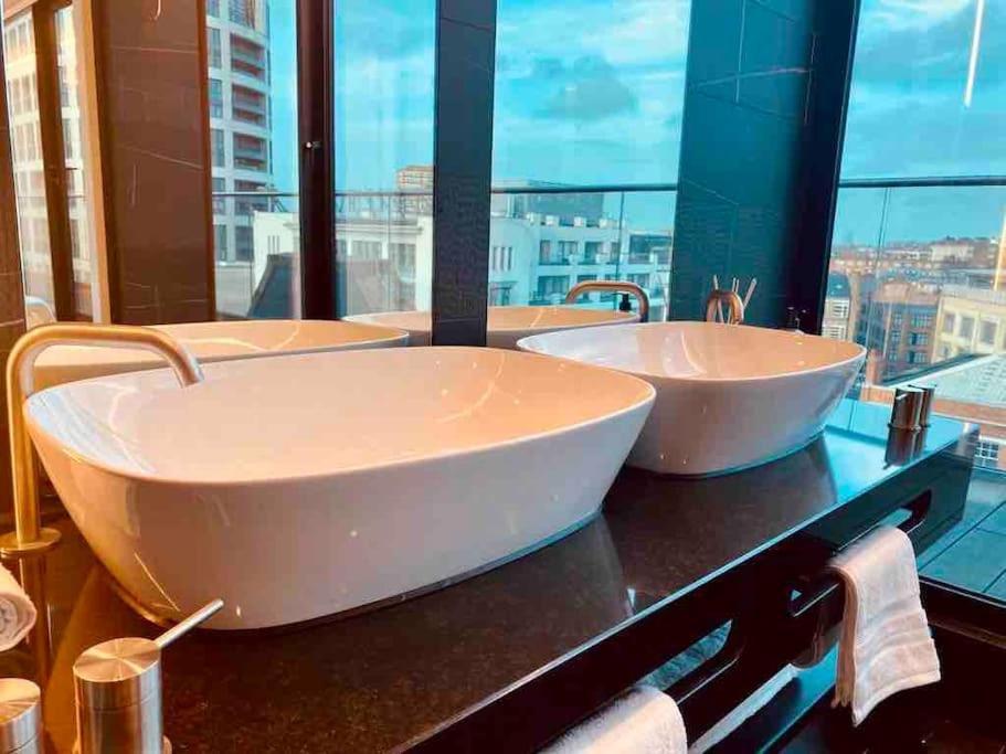 Large 3 Bed 3 Bathrooms Penthouse With Terrace And City Views In London Exterior photo