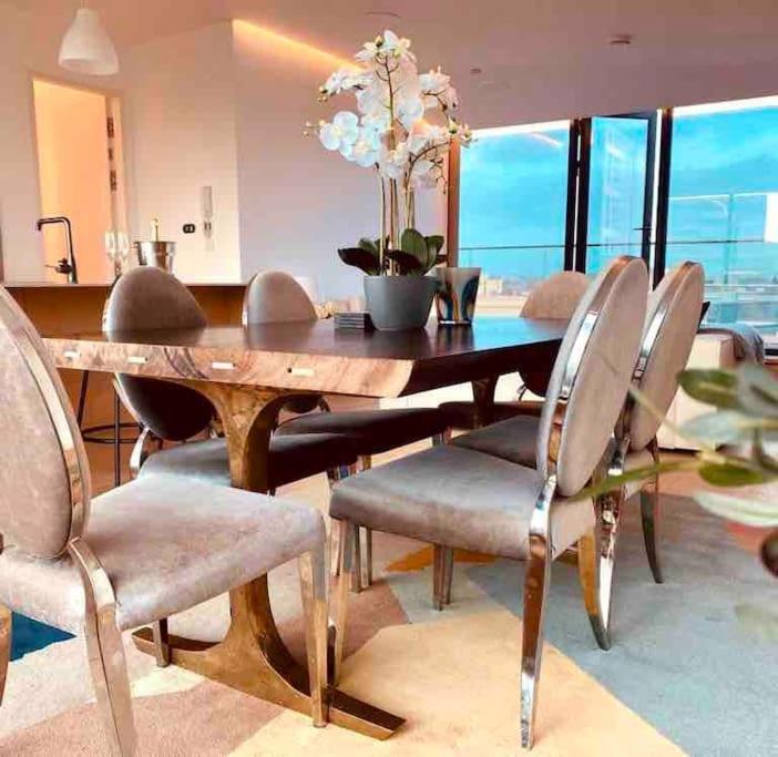 Large 3 Bed 3 Bathrooms Penthouse With Terrace And City Views In London Exterior photo