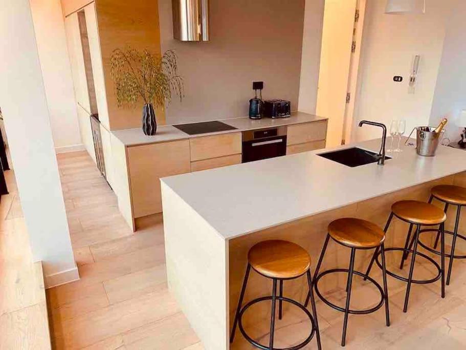 Large 3 Bed 3 Bathrooms Penthouse With Terrace And City Views In London Exterior photo