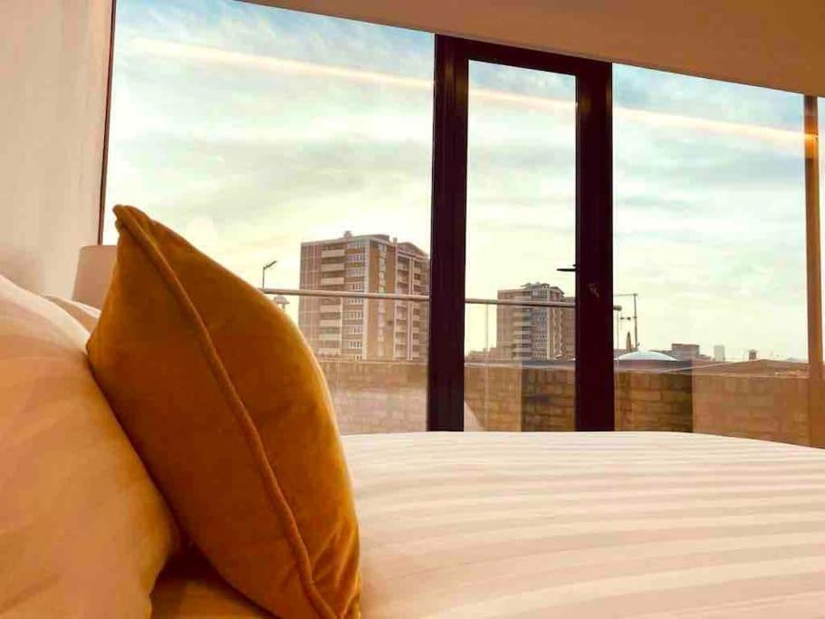 Large 3 Bed 3 Bathrooms Penthouse With Terrace And City Views In London Exterior photo