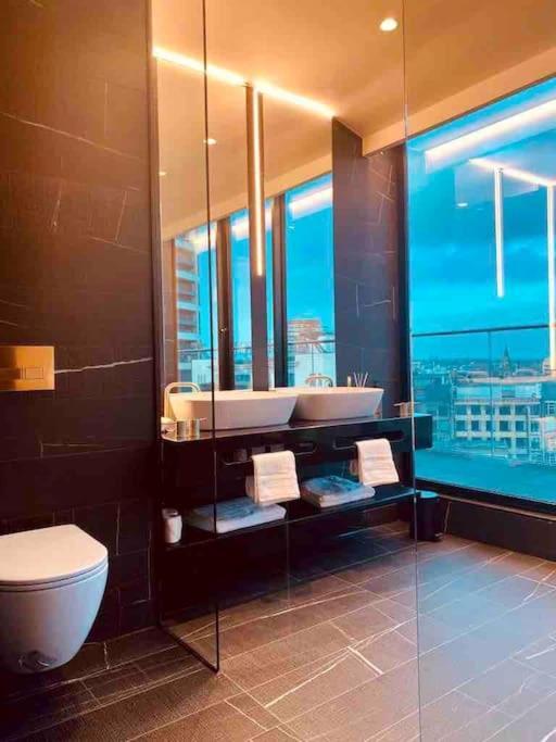 Large 3 Bed 3 Bathrooms Penthouse With Terrace And City Views In London Exterior photo